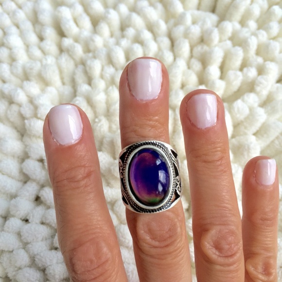STATEMENT MOOD RING - Picture 2 of 6