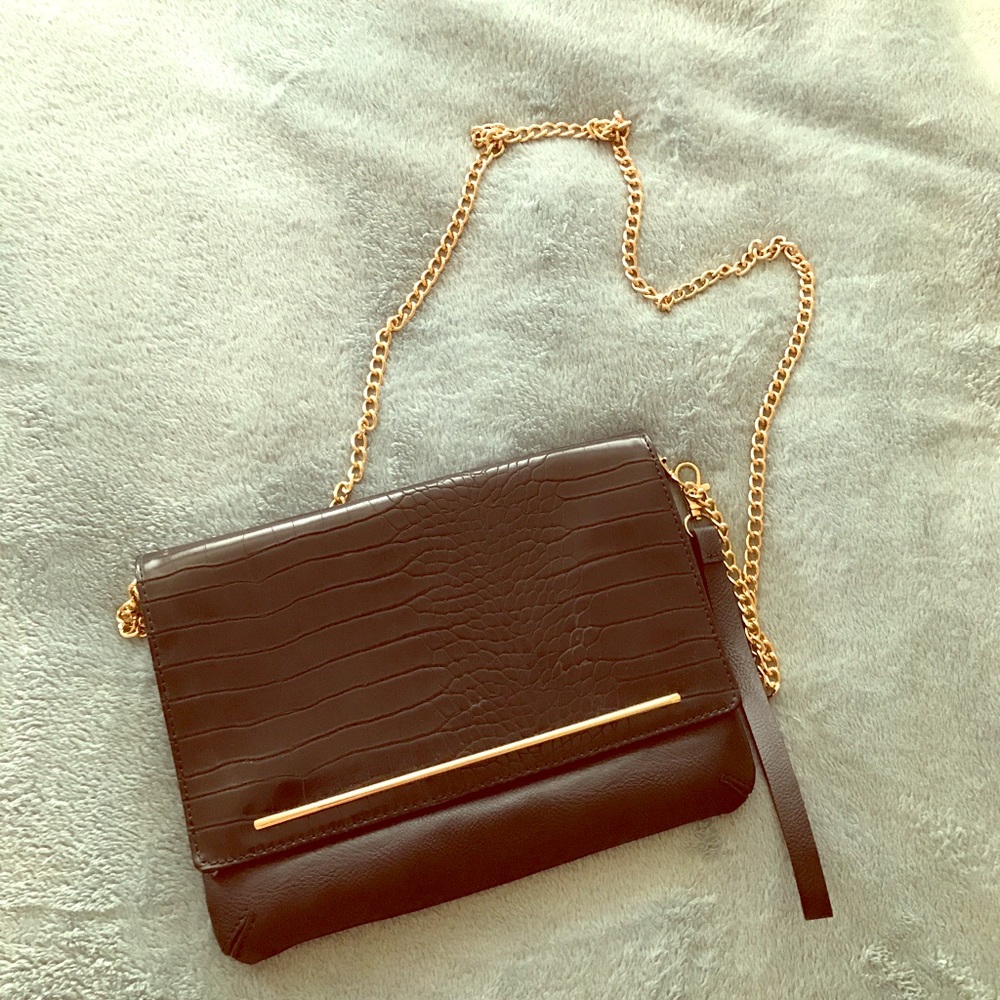 Aldo Clutch/Purse w/ gold chain