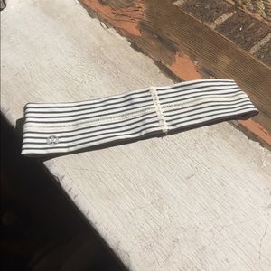 Lulu Lemon gripped headband