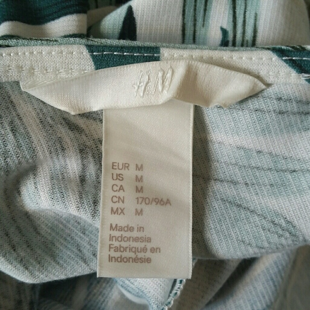 H&M Palm Tree Dress - Picture 6 of 6