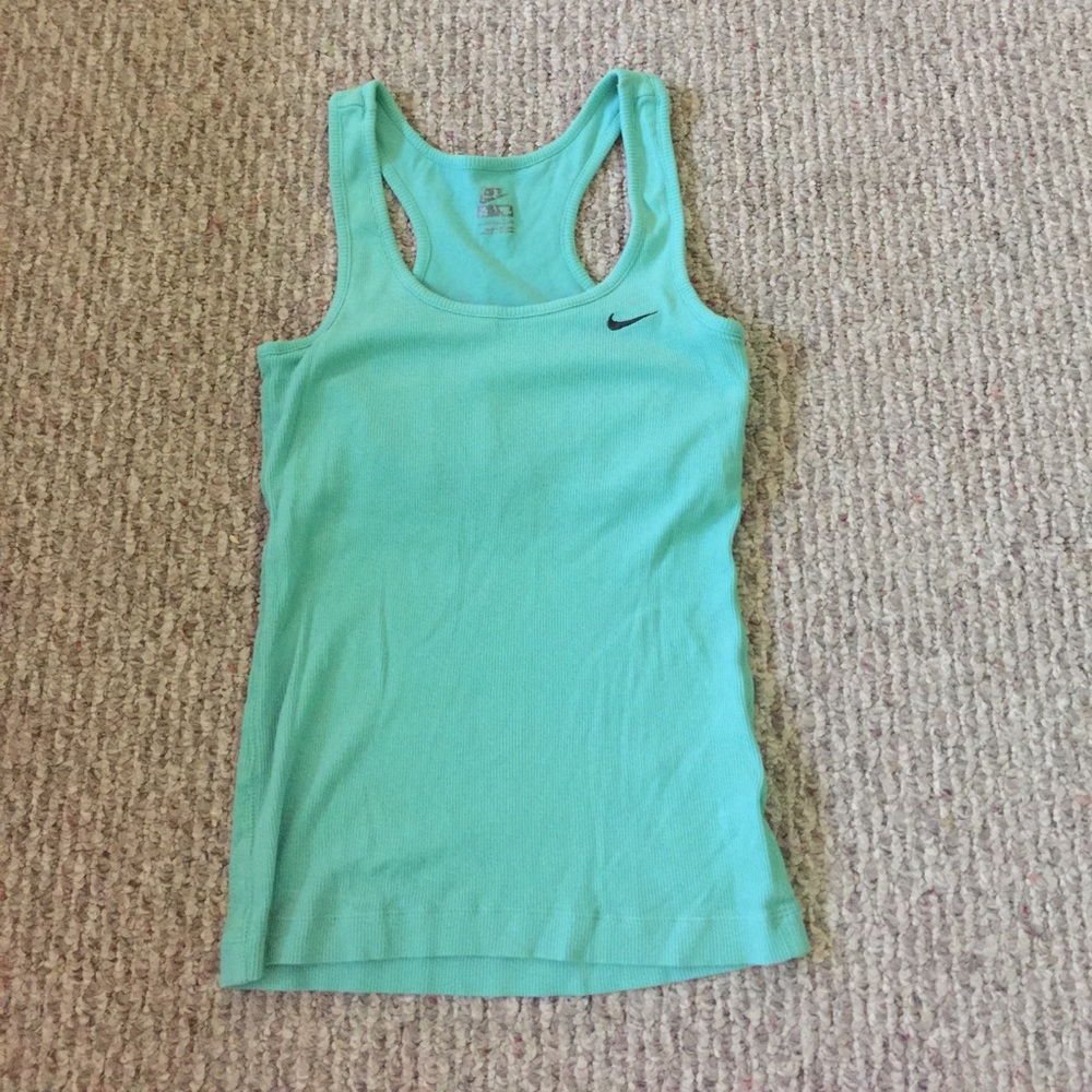 Green workout tank