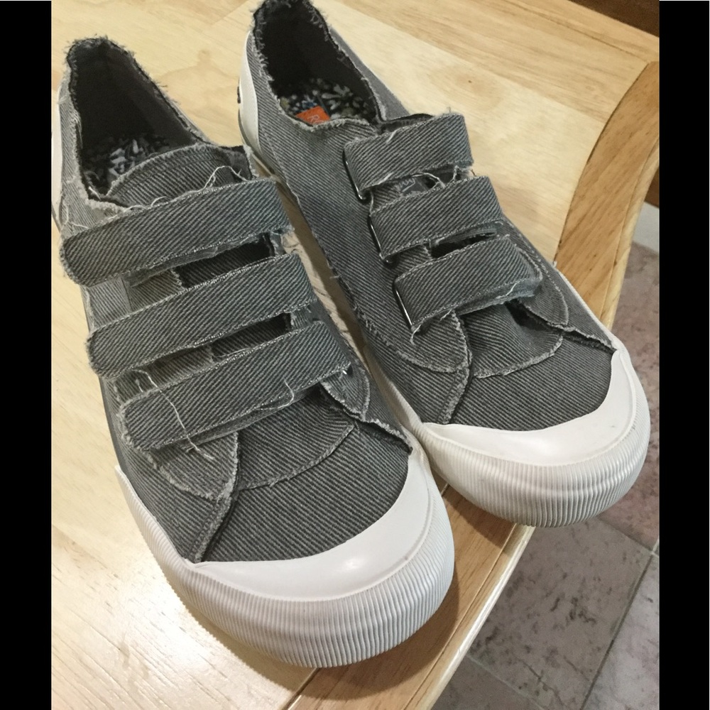 Sneakers woman size 10 Rocket Dog