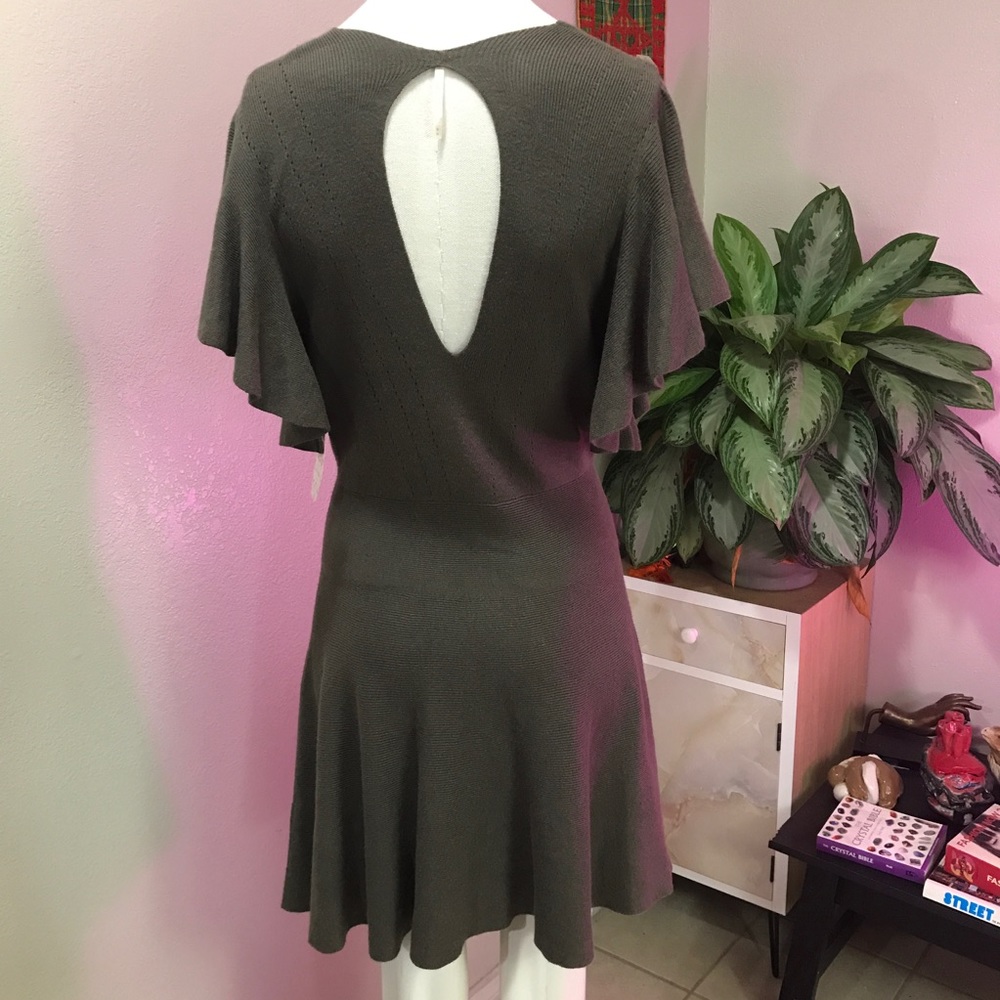 FREE PEOPLE SZ M OLIVE RUFFLE CUT OUT DRESS - Picture 2 of 5