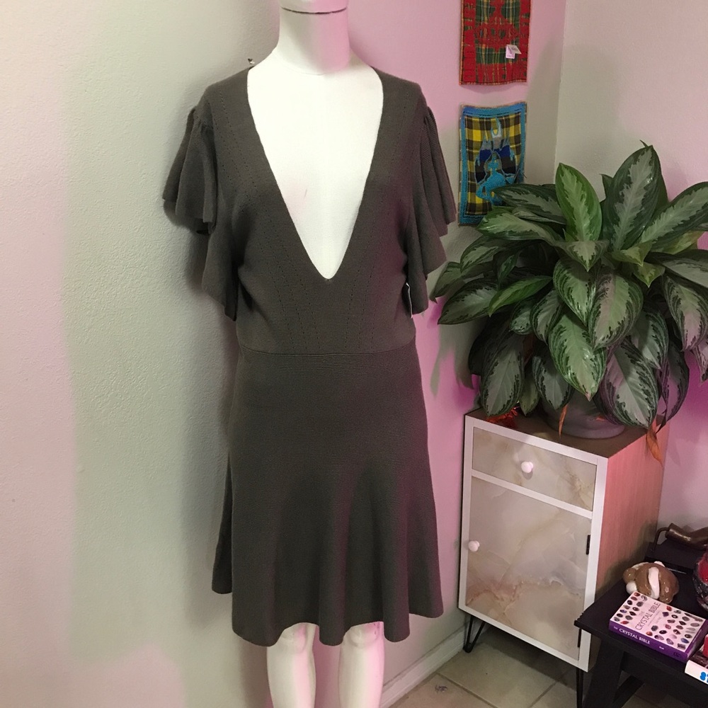 FREE PEOPLE SZ M OLIVE RUFFLE CUT OUT DRESS - Picture 3 of 5