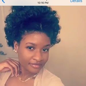 Meet your Posher, Lashonte