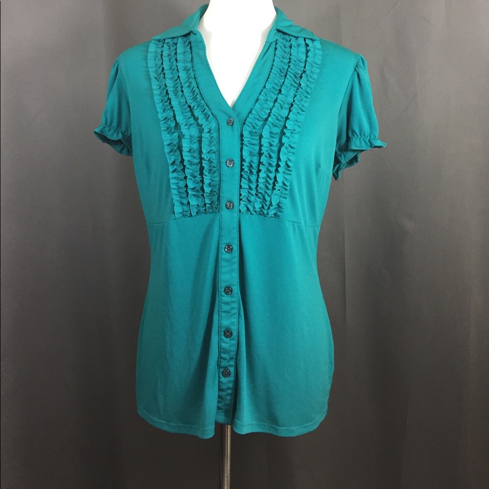 Aqua ruffled collared short sleeve dress shirt