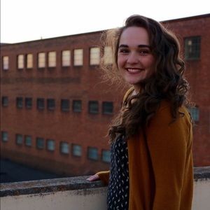 Meet your Posher, Hannah