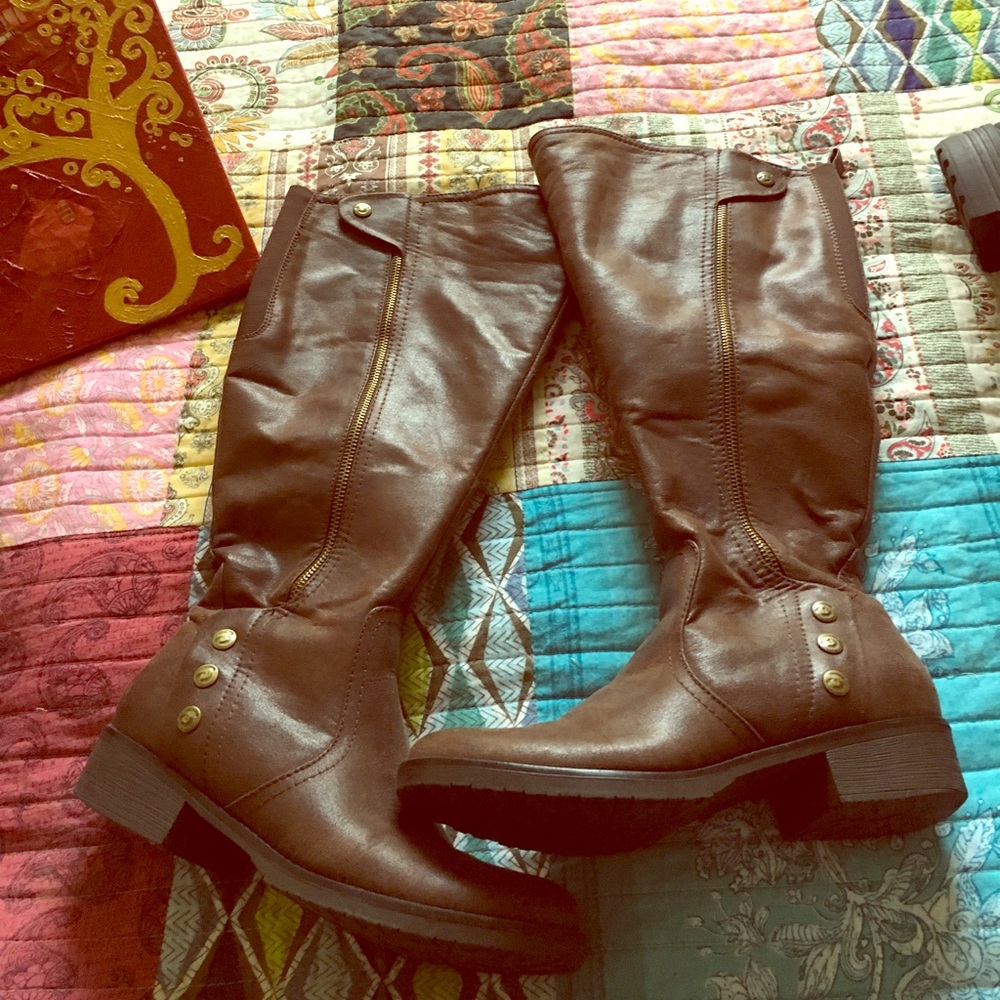 Bare traps wide calf boots size 9