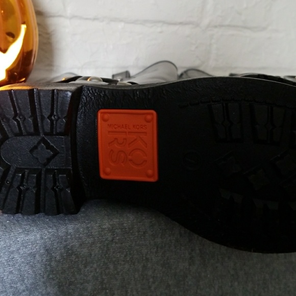 NWOT Trendy Michael Kors black moto rubber boots - Picture 3 of 3