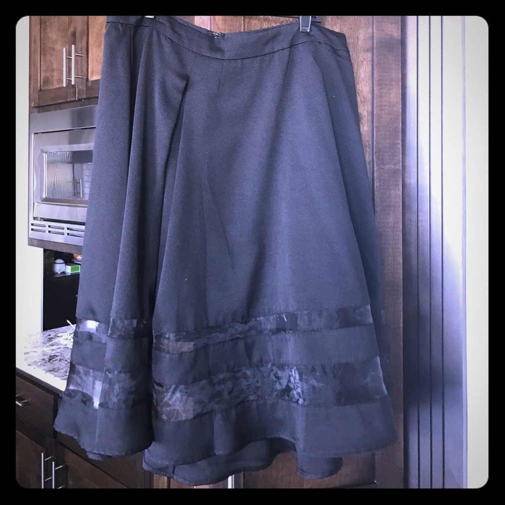 Torrid Mid length mesh panel Midi skirt