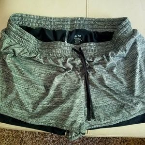 Champion women's duo dry shorts XL