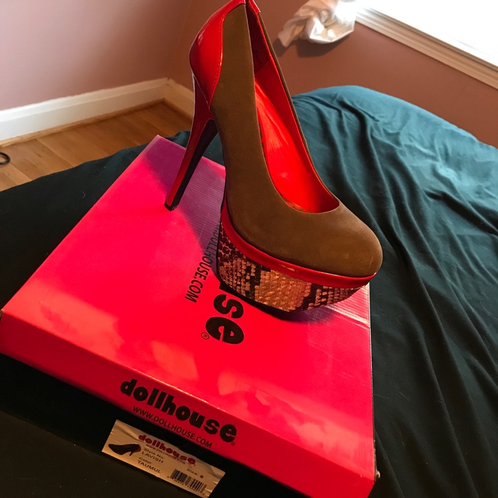 Shoe