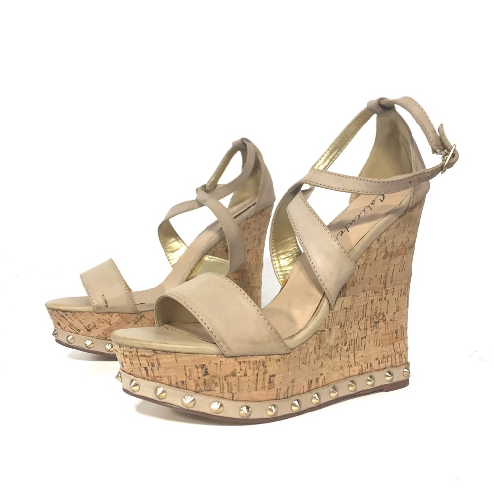 Caliente Taupe High Wedges