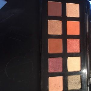Nyx Eyeshadow pallete