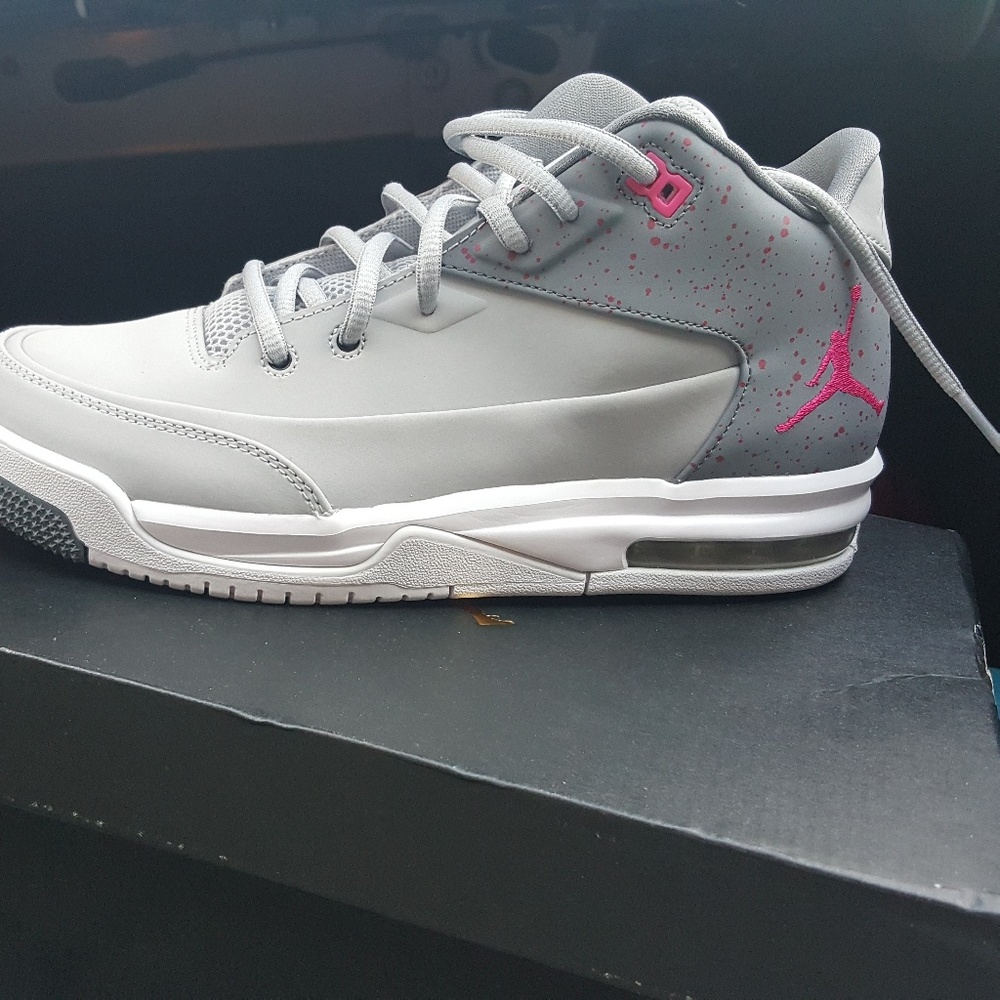 Girls' Jordan Flight Origin 3 Size 7.5/Womens 9