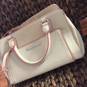 Nine West Purse (price drop ✅)