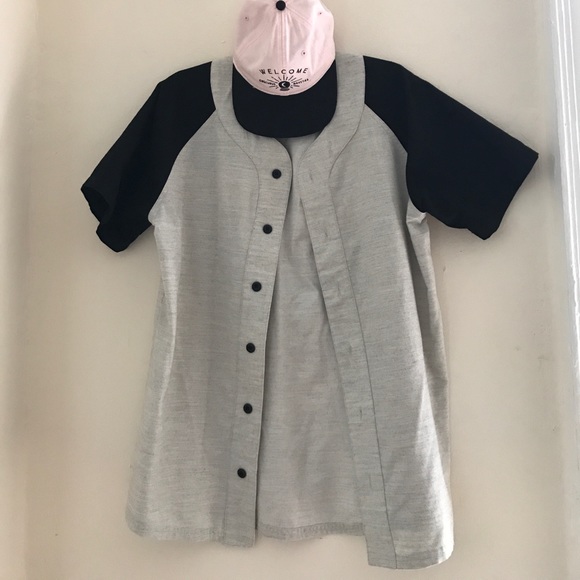 25% OFF BUNDLES Dravus baseball shirt - Picture 3 of 7