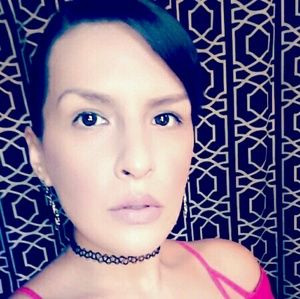 Meet your Posher, Frances