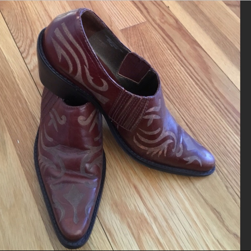 Matisse Booties in Cognac