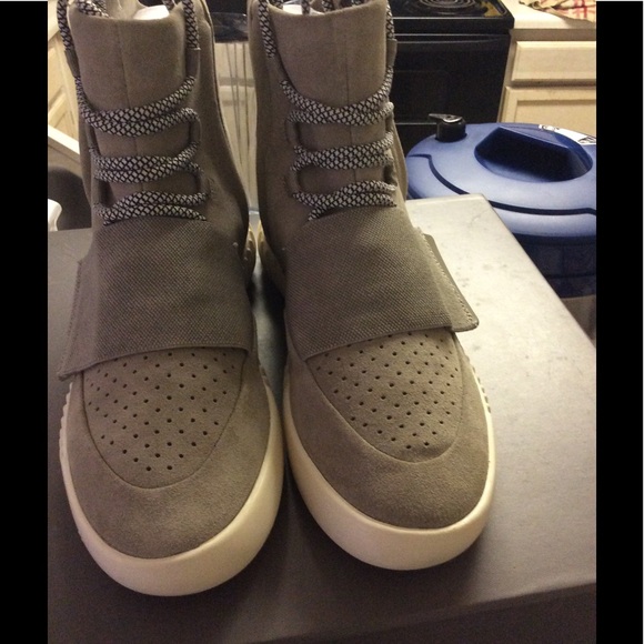 Yeezy 750 boot