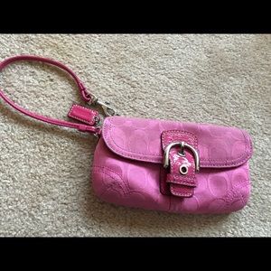 Medium Coach Wristlet