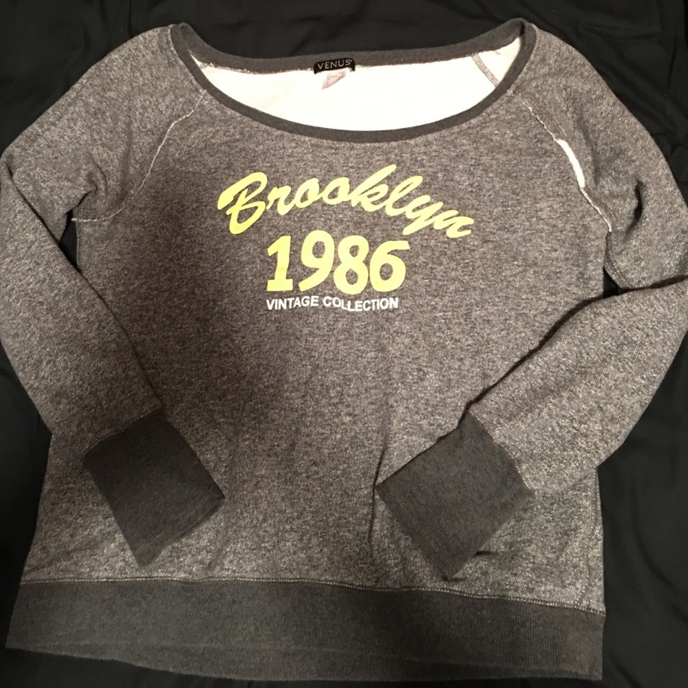 Lightweight sweater