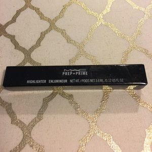 MAC Prep + Prime Highlighter - Peach Lustre