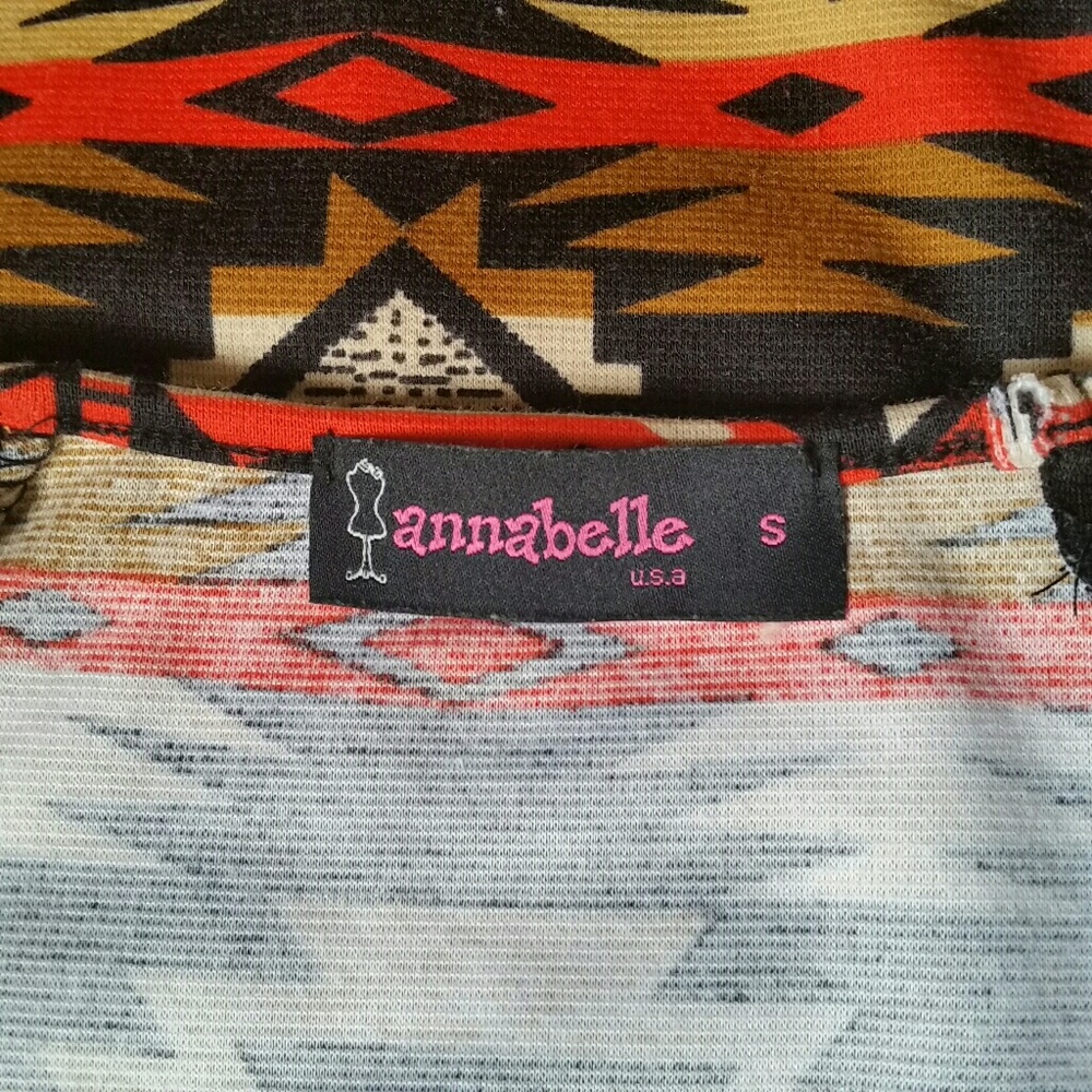 Tribal dress with mesh sleeves - Picture 7 of 7