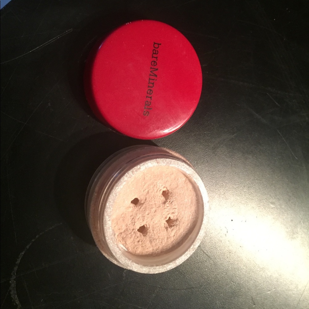 bareMinerals illuminating powder