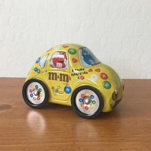 M&M Car Container