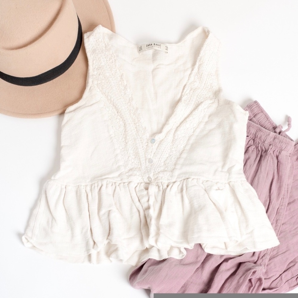 ❌SOLD❌ZARA Lace Peplum Crop Top XS