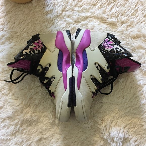 Sold - Picture 2 of 8