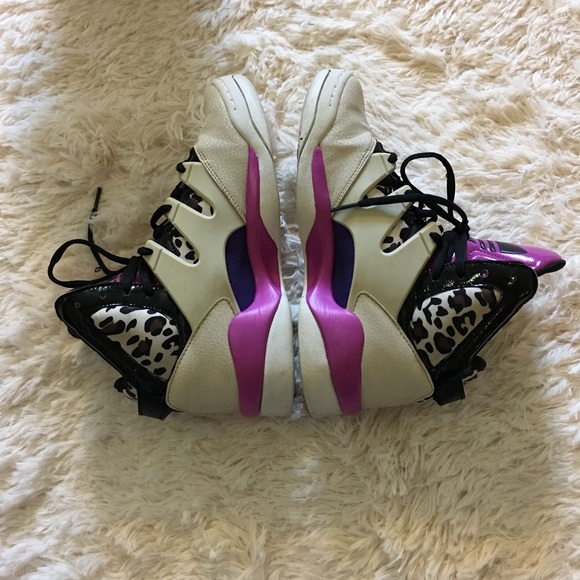 Sold - Picture 4 of 8