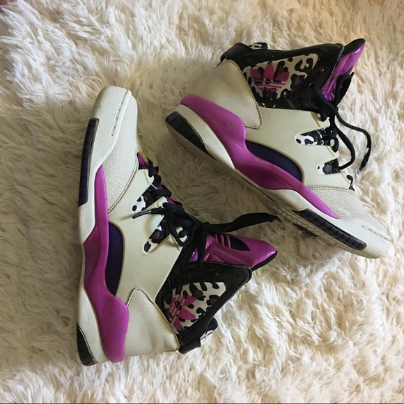 Sold - Picture 5 of 8