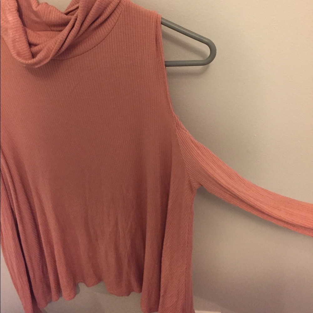 Pink top - Picture 2 of 4