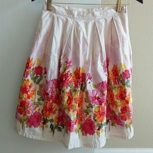 Cute florals skirt