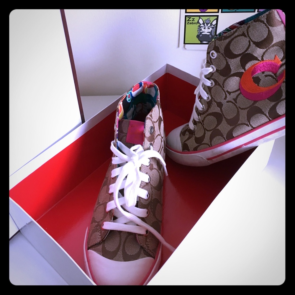 Coach sneakers leather trim 7.5 worn 1 time w/box
