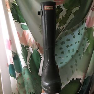 used Hunter rain boots (Gray blue)