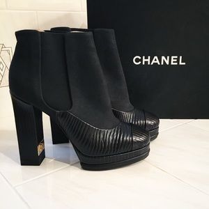 Chanel / black heeled booties Chanel / black heeled booties