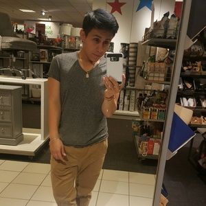 Meet your Posher, Henry