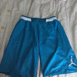 Jordan Basketball shorts - Size Medium