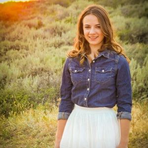 Meet your Posher, Andrea