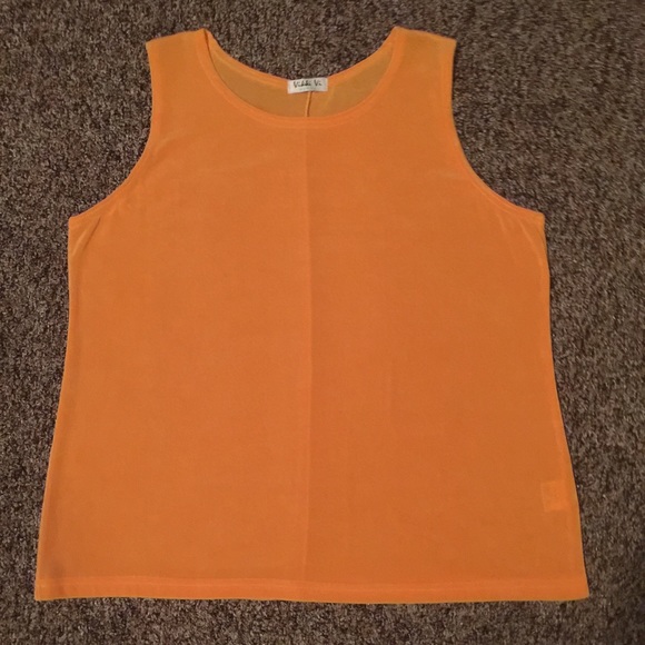 Vikki Vi Tops - Vikki Vi Classic Sleeveless Shell