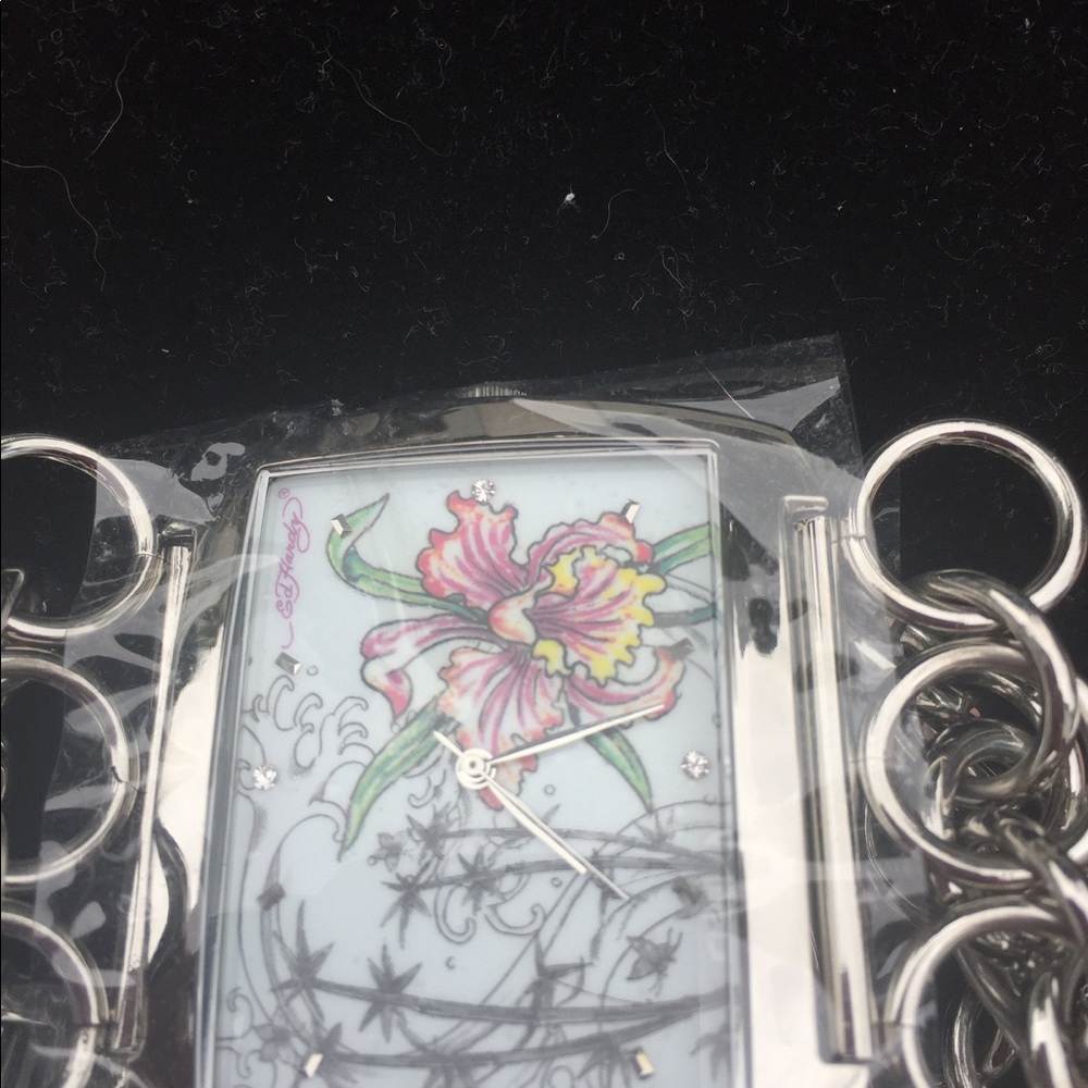 Sold - Picture 6 of 6