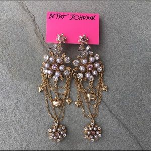 Betsey Johnson Rhinestone&Pearl Snowflake Earrings Betsey Johnson Rhinestone&Pearl Snowflake Earrings