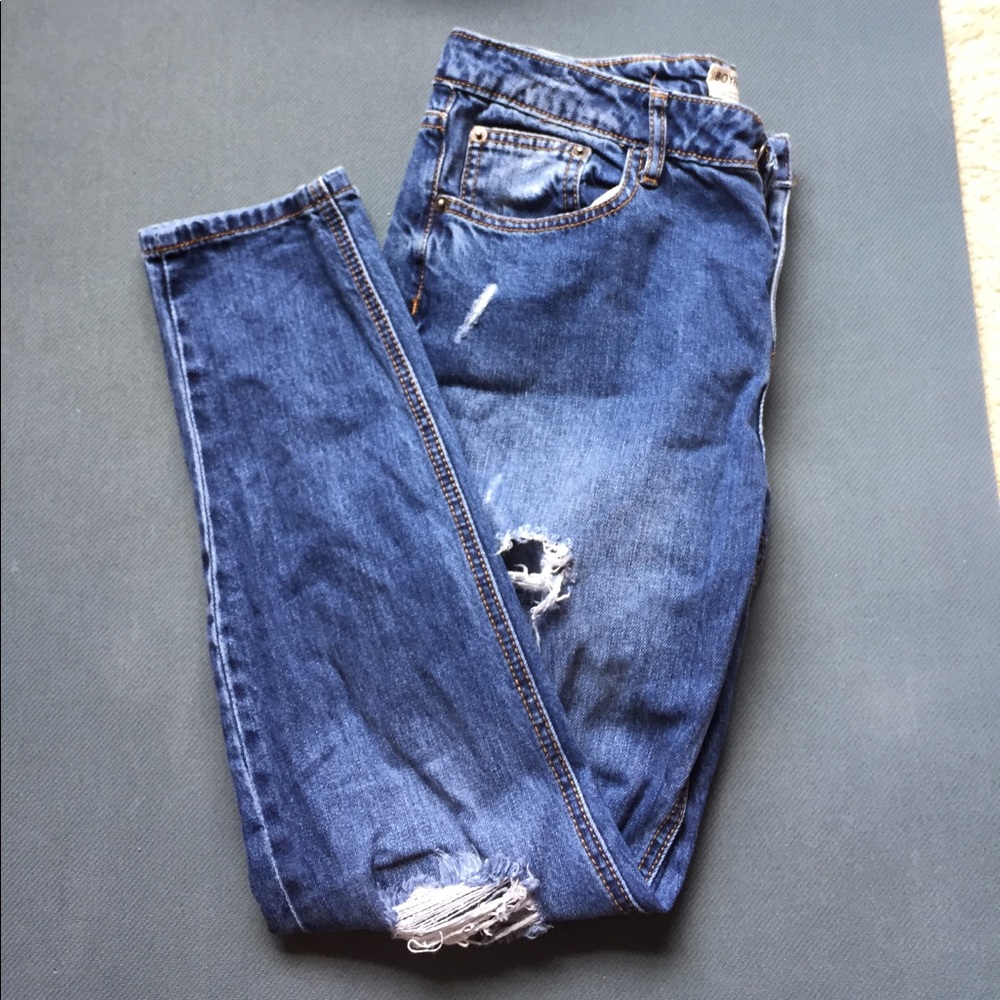 Ripped Boyfriend Jeans