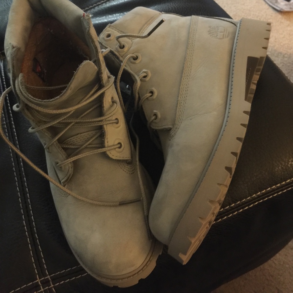 ...FINAL PRICE...these boots are nearly new