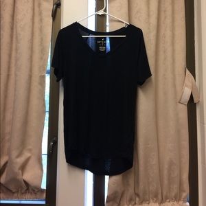 American Eagle V-Neck