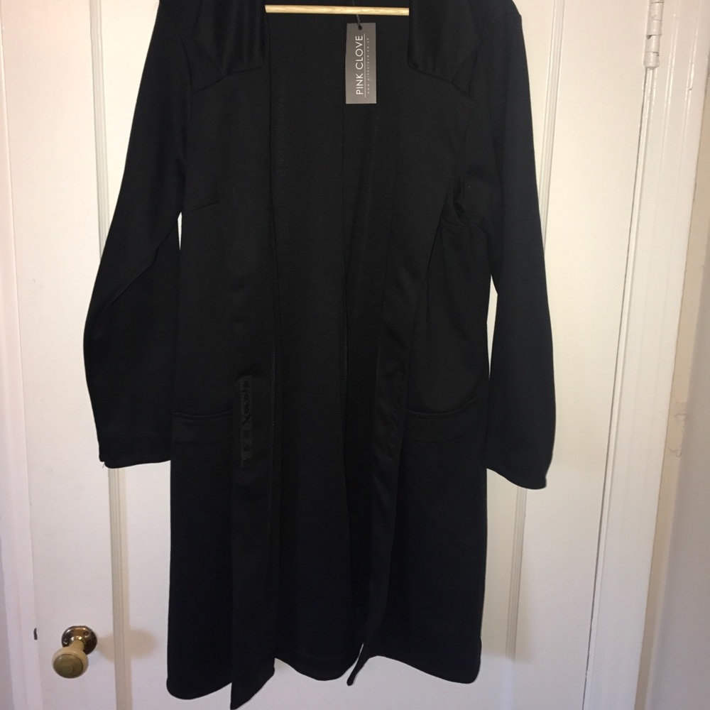 NWT long blazer with pockets and buttons