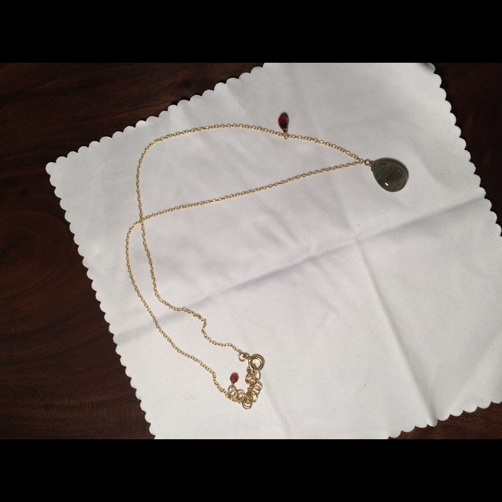 Dainty necklace